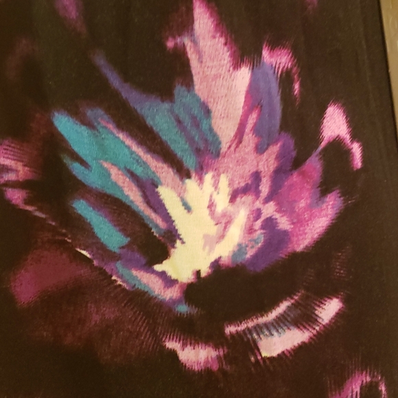 Top - Picture 3 of 6